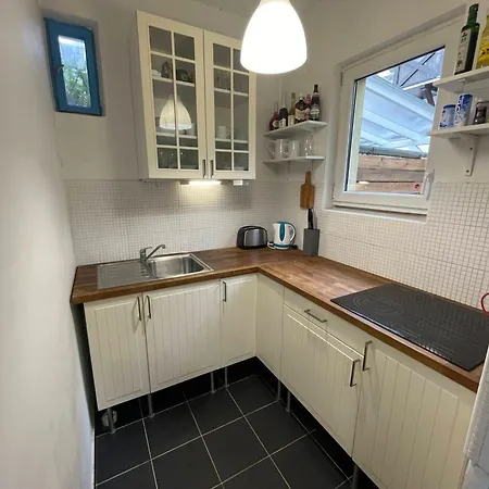 4 Guests: River & Garden Charm Villa *